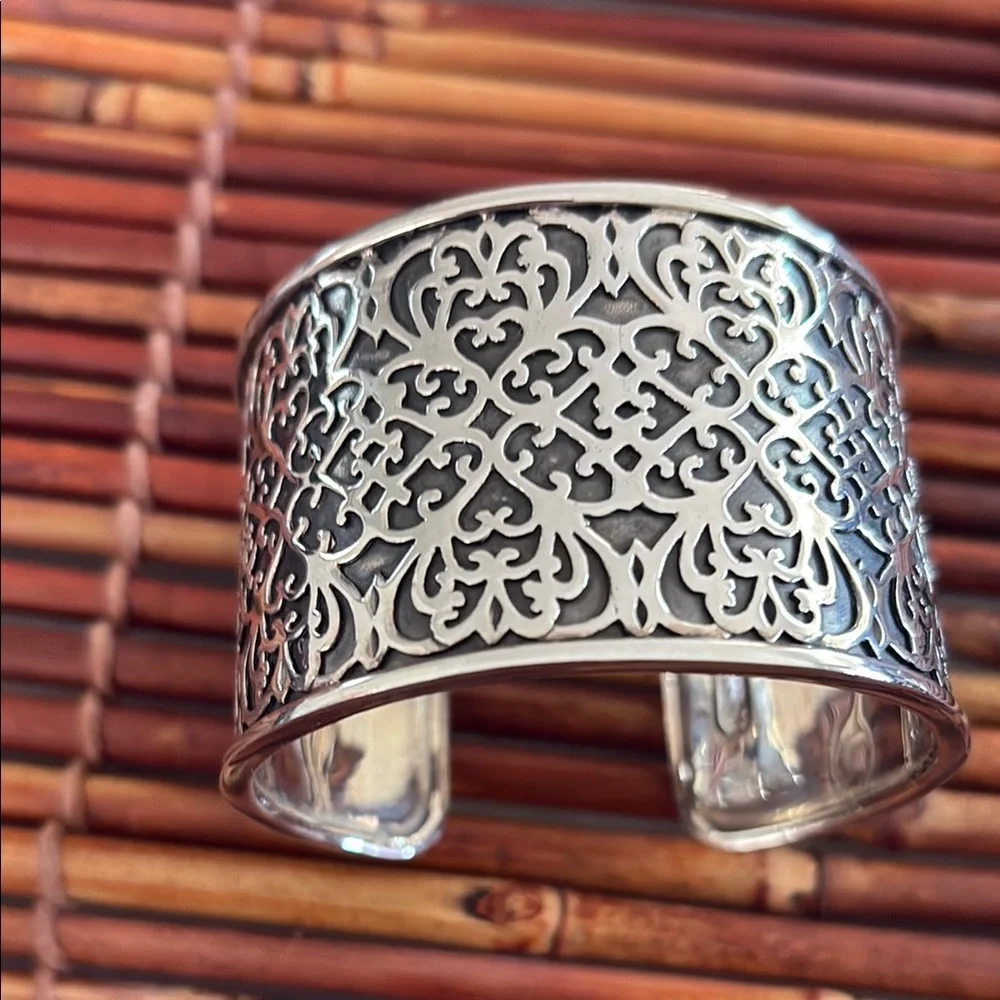 Silpada Sterling Silver Solid Filigree Cuff Bracelet .925 Vintage - Picture 2 of 8